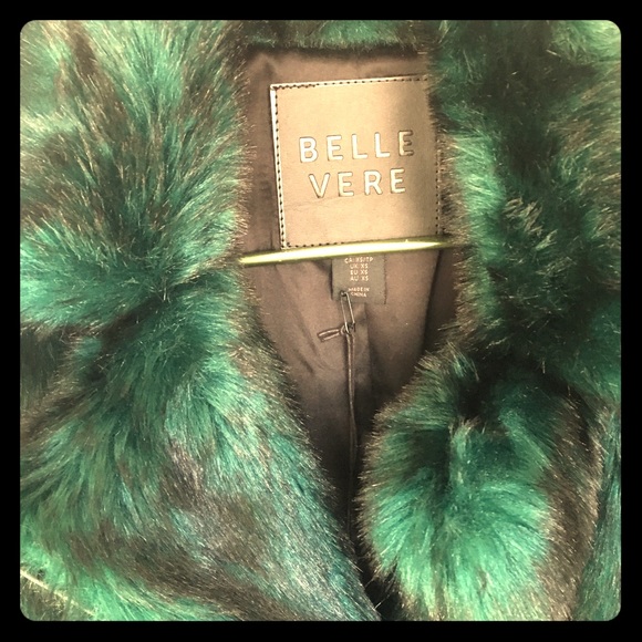 Belle Vere Jackets & Blazers - 💥FLASH SALE GORGEOUS Emerald &Black Faux Fur Coat